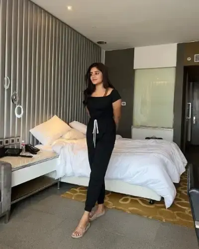 Call Girls Yusmarg Cash On Delivery
